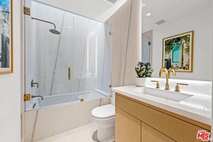 1626 Sunset Plaza Drive, Los Angeles, California 90069
