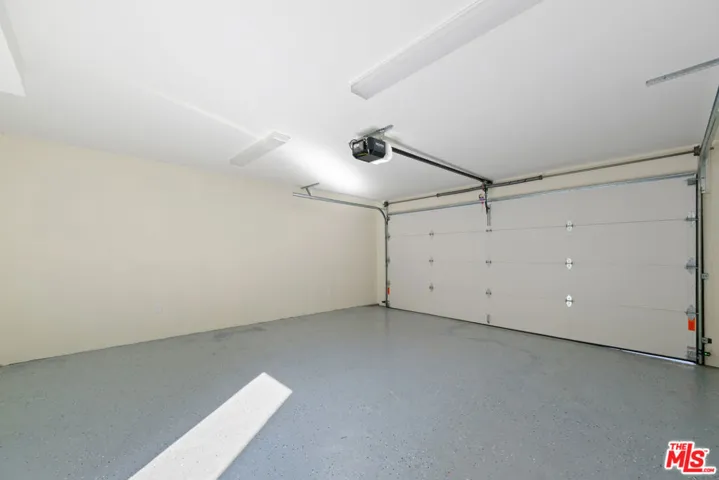 201 S Swall Drive, Beverly Hills, California 90211