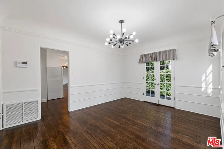 201 S Swall Drive, Beverly Hills, California 90211