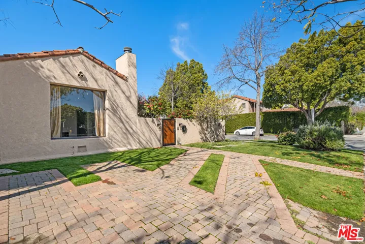 201 S Swall Drive, Beverly Hills, California 90211