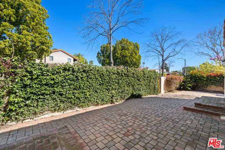 201 S Swall Drive, Beverly Hills, California 90211