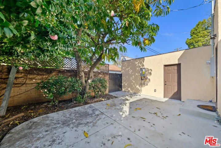 201 S Swall Drive, Beverly Hills, California 90211