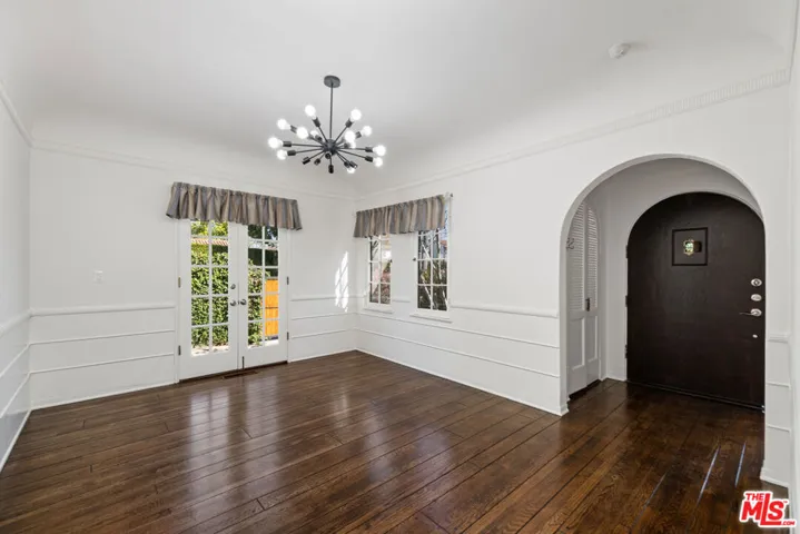 201 S Swall Drive, Beverly Hills, California 90211