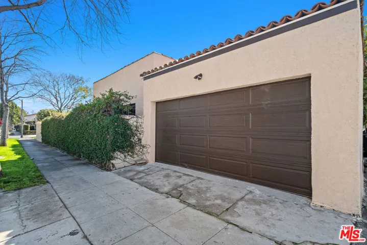 201 S Swall Drive, Beverly Hills, California 90211