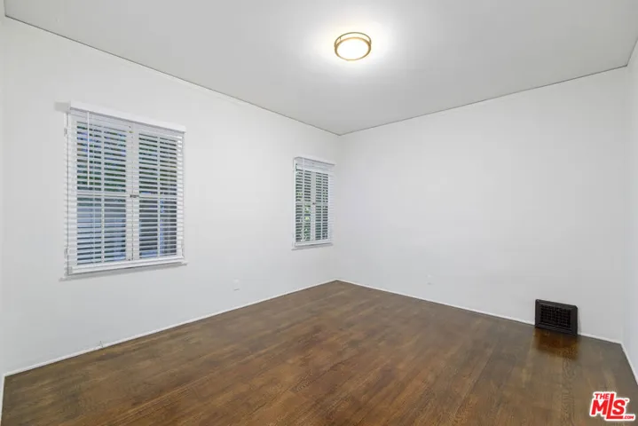 201 S Swall Drive, Beverly Hills, California 90211