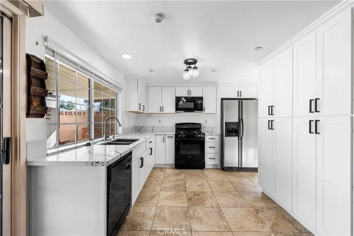 44220 Hanstead Avenue, Lancaster, California 93535