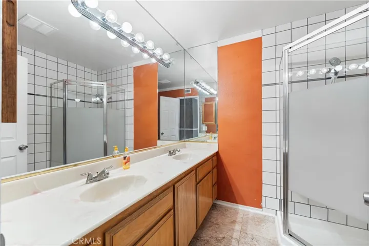 44220 Hanstead Avenue, Lancaster, California 93535