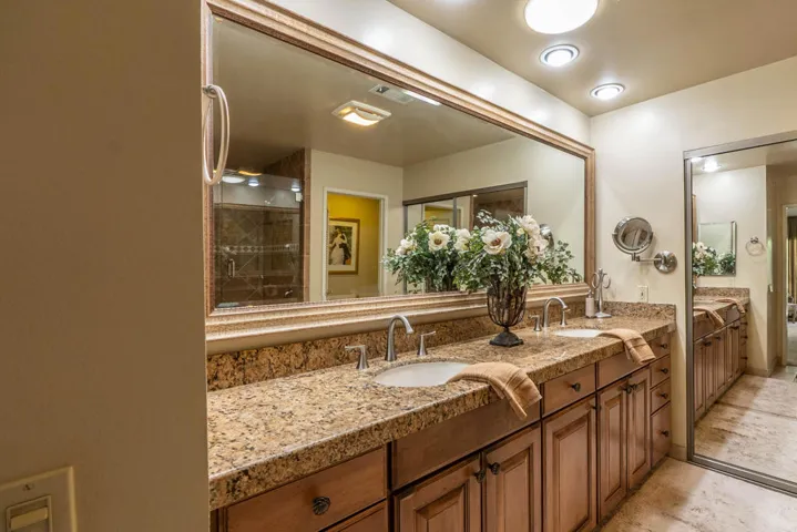 38567 Dahlia Way-39