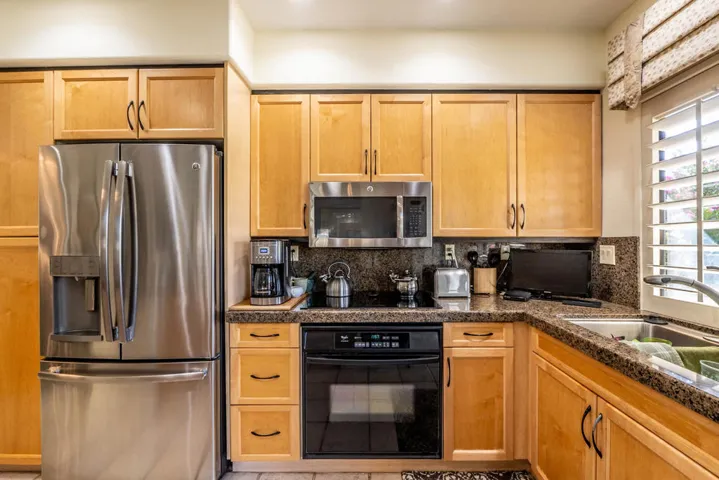 38567 Dahlia Way-32