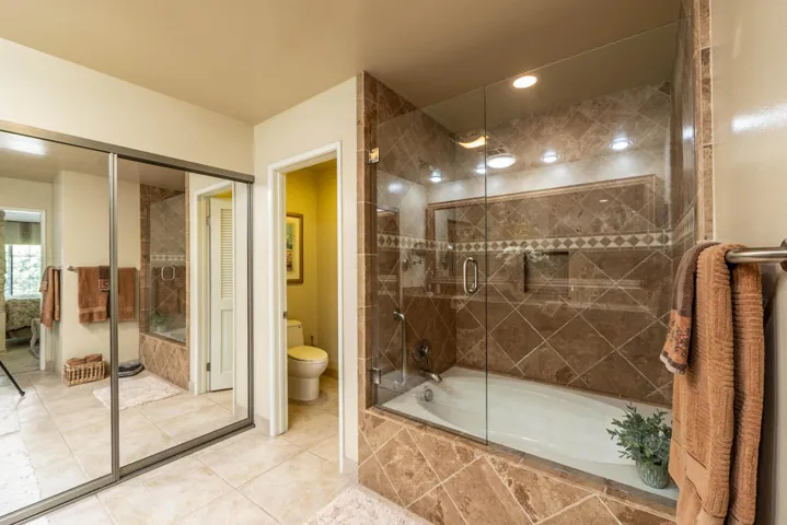 38567 Dahlia Way-40