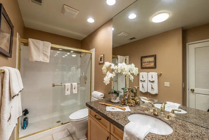 38567 Dahlia Way-45