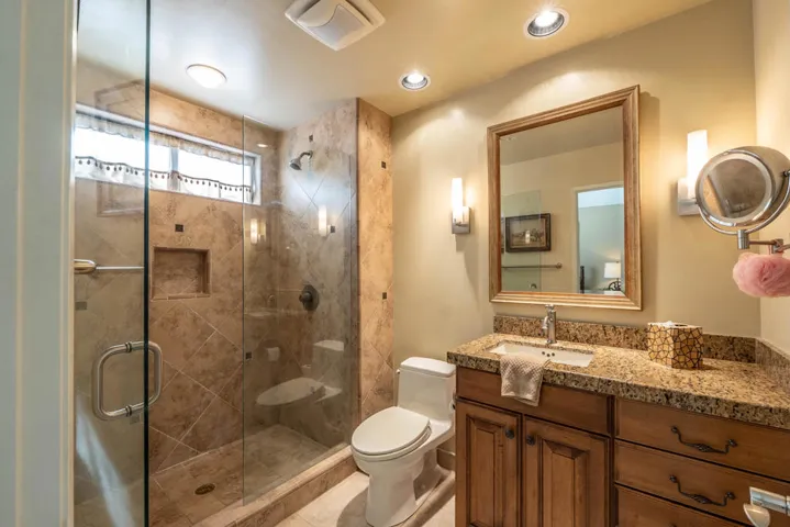 38567 Dahlia Way-44