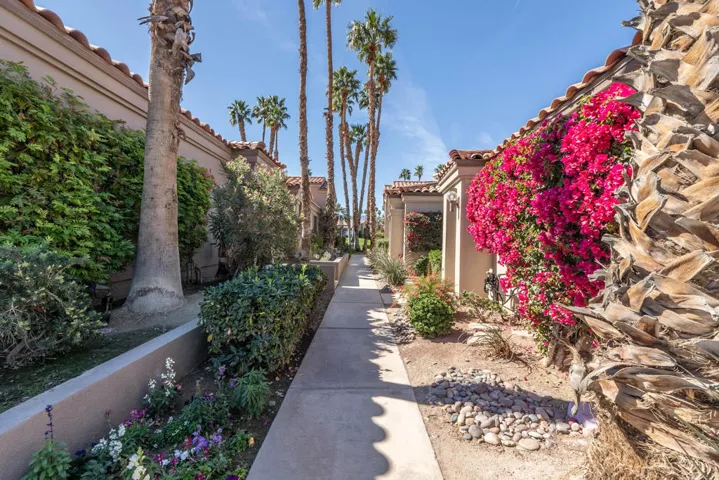 38567 Dahlia Way-13