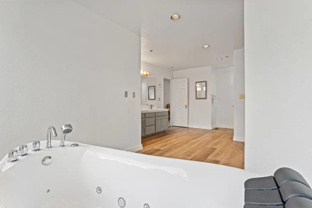 1023 Pintail Circle, Lake Arrowhead, California 92352 home-pic-28