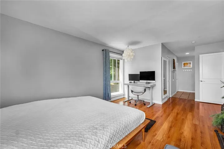 good size master suite
