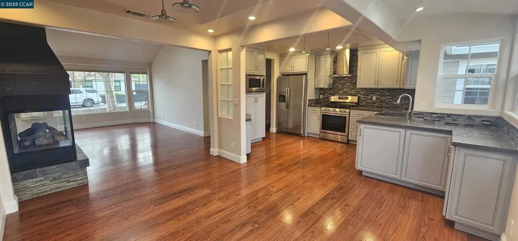 3288 Eccleston Ave., Walnut Creek, California 94597