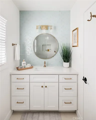 3/4 Bathroom