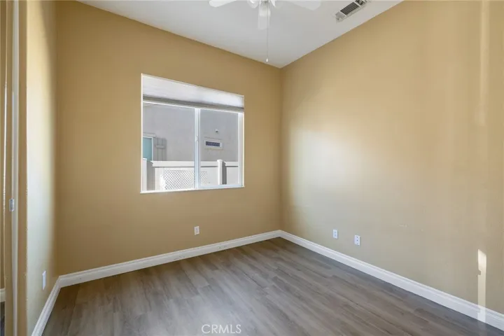 10491 Glen Oaks Lane, Apple Valley, California 92308