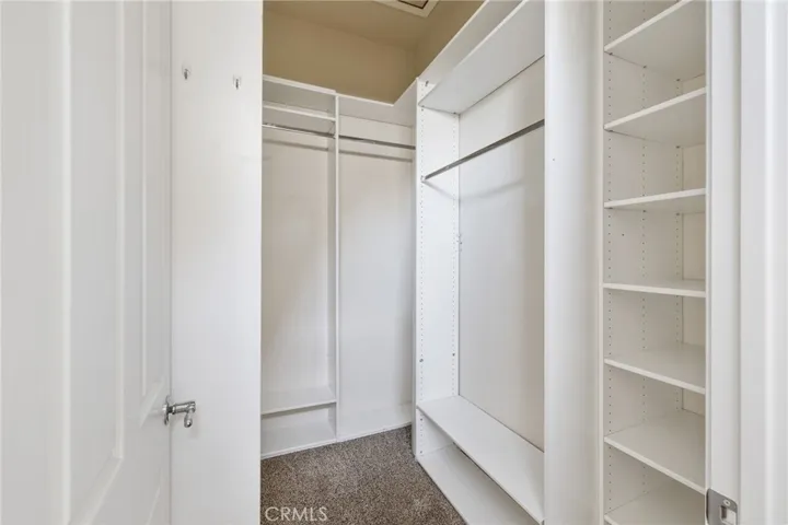10491 Glen Oaks Lane, Apple Valley, California 92308