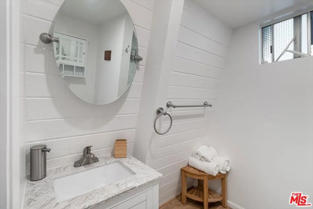 24310 Altdorf Drive, Crestline, California 92325 home-pic-68