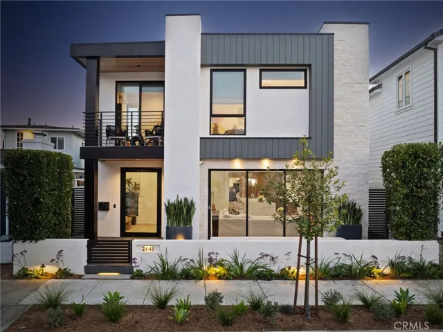 2141 Seville Avenue, Newport Beach, California 92661
