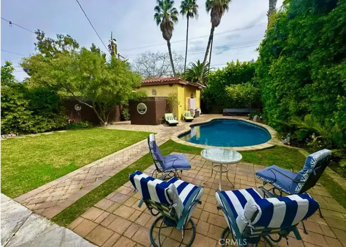 916 S Highland Avenue, Los Angeles, California 90036