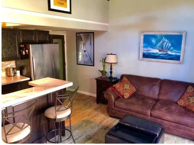 916 S Highland Avenue, Los Angeles, California 90036