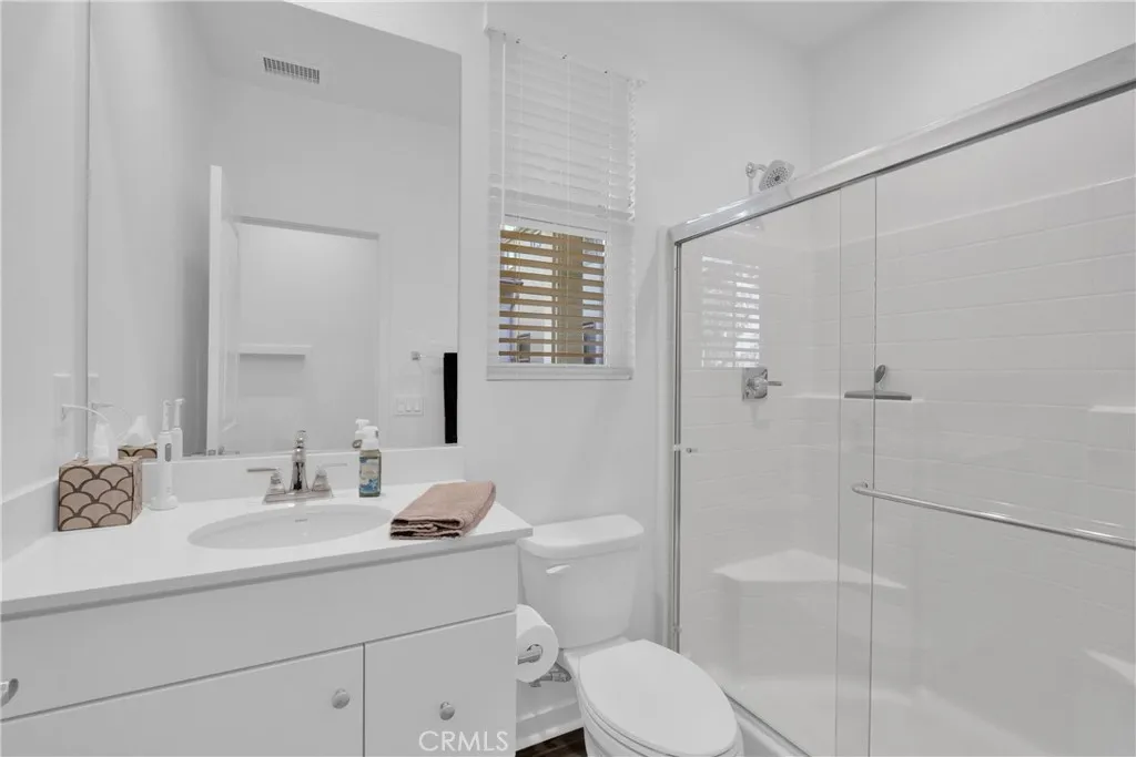 7452 Desert Holly Street, Chino, California 91708 home-pic-6