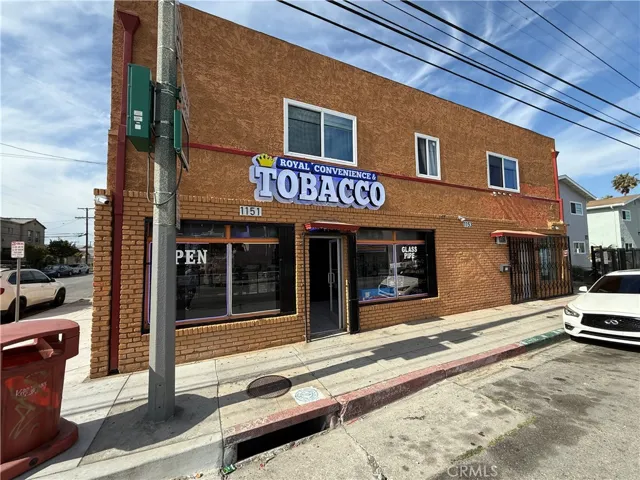 1153 10th Street, Long Beach, California 90813