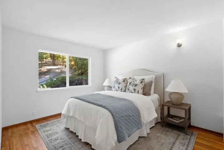 24785 Prospect Avenue, Los Altos Hills, California 94022