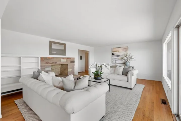 24785 Prospect Avenue, Los Altos Hills, California 94022