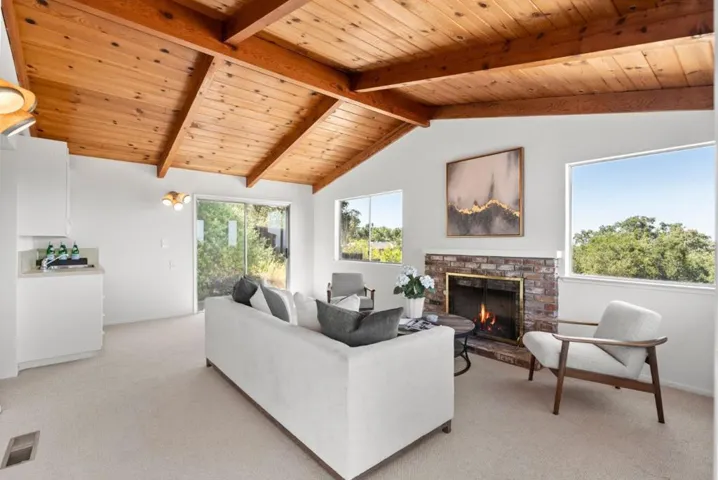 24785 Prospect Avenue, Los Altos Hills, California 94022