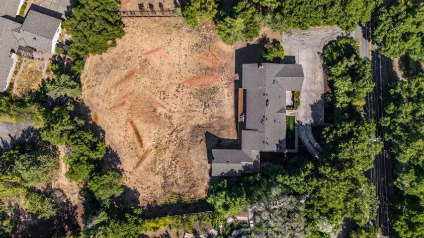 24785 Prospect Avenue, Los Altos Hills, California 94022