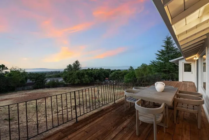 24785 Prospect Avenue, Los Altos Hills, California 94022