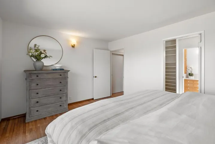 24785 Prospect Avenue, Los Altos Hills, California 94022