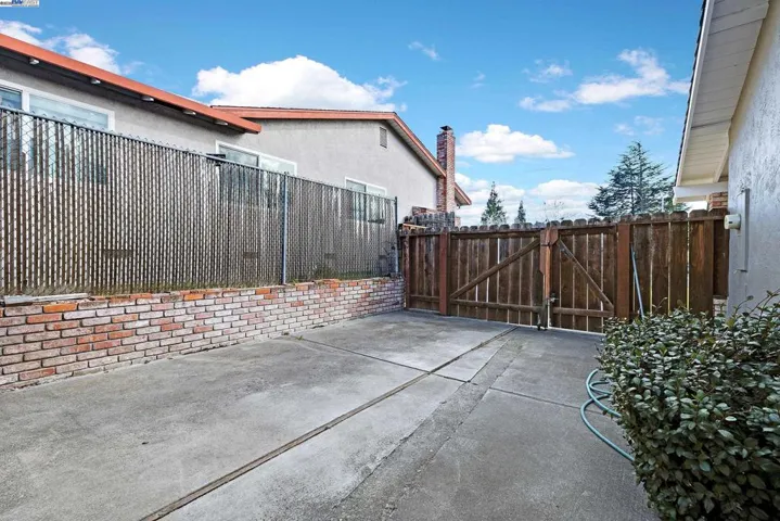 2704 Briarwood Dr, Livermore, California 94551