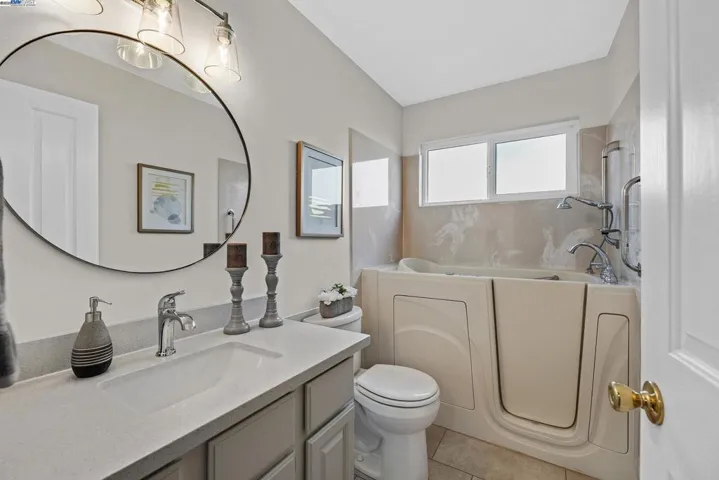 2704 Briarwood Dr, Livermore, California 94551