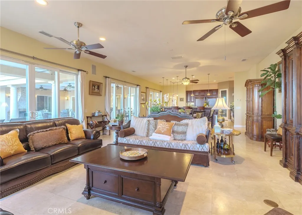 37305 Calle De Lobo, Murrieta, California 92562 home-pic-42