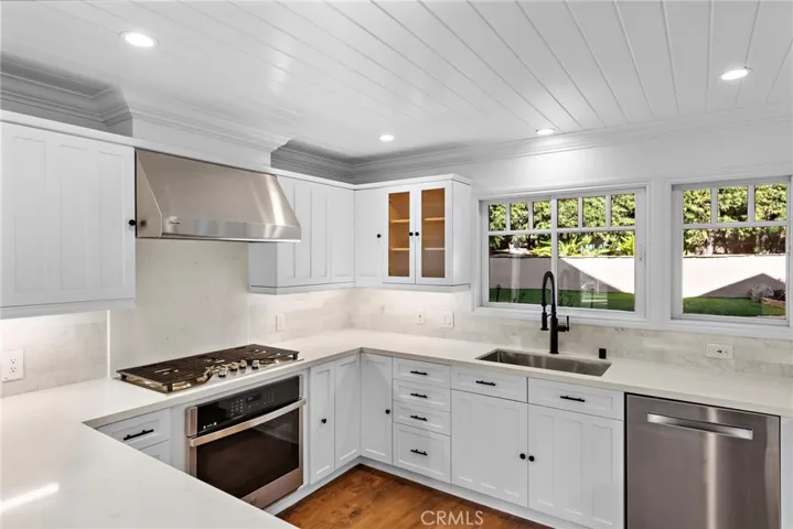 1020 La Mirada Street, Laguna Beach, California 92651