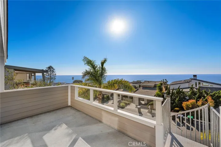 1020 La Mirada Street, Laguna Beach, California 92651