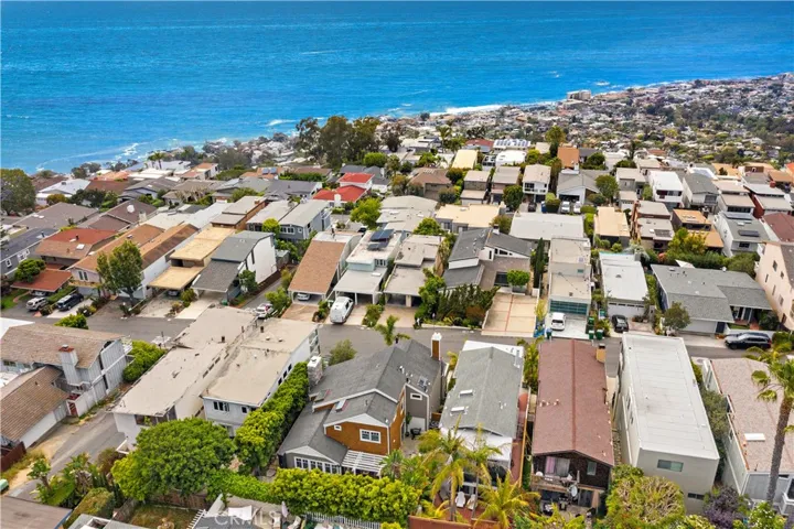 1020 La Mirada Street, Laguna Beach, California 92651