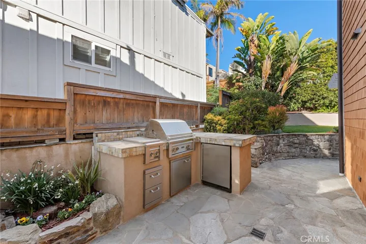 1020 La Mirada Street, Laguna Beach, California 92651