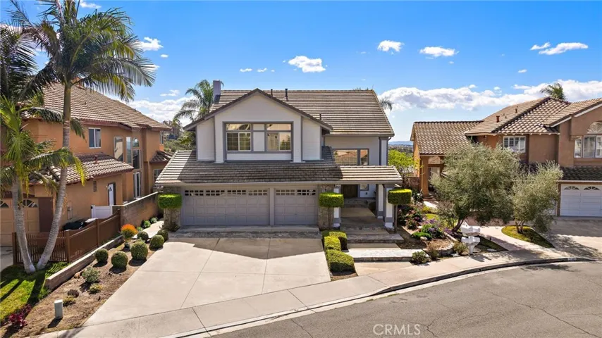21485 Silvertree Lane, Rancho Santa Margarita, California 92679