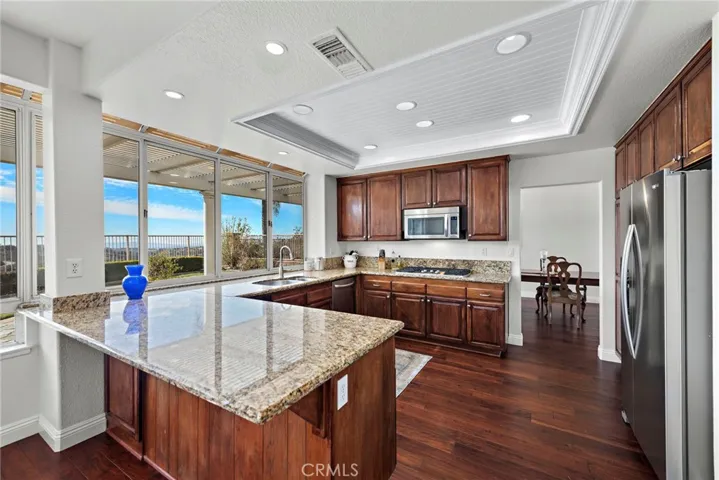 21485 Silvertree Lane, Rancho Santa Margarita, California 92679