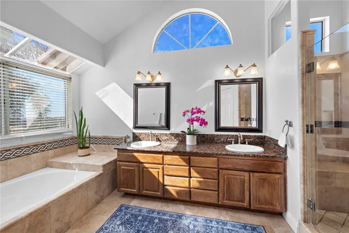 21485 Silvertree Lane, Rancho Santa Margarita, California 92679