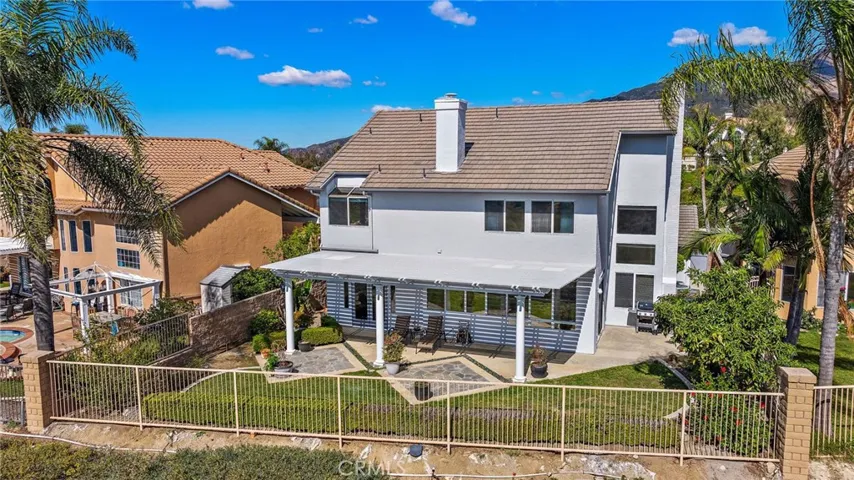 21485 Silvertree Lane, Rancho Santa Margarita, California 92679