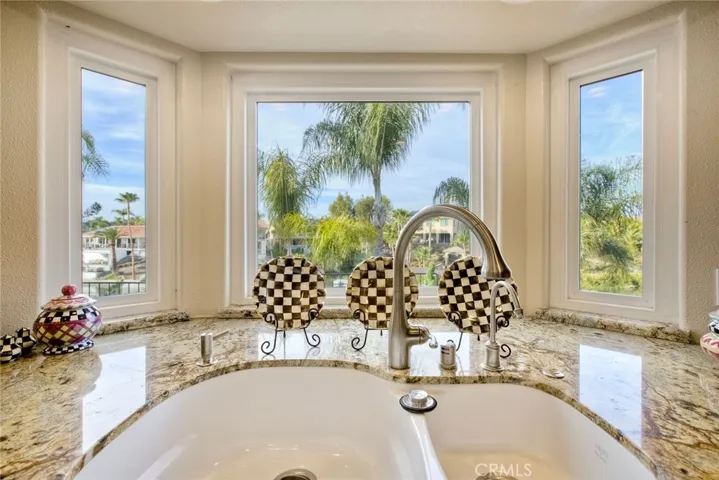 22546 Lighthouse Drive, Canyon Lake, California 92587