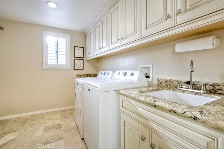 22546 Lighthouse Drive, Canyon Lake, California 92587