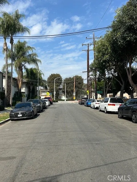 6165 Linden Avenue, Long Beach, California 90805 home-pic-32