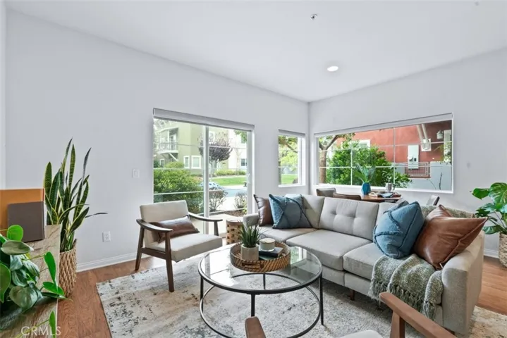 826 Lawrence Drive, San Luis Obispo, California 93401